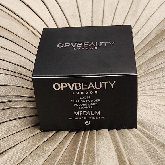 OPV BEAUTY LONDON Sealed Loose Setting Powder IN Medium - Picture 7 of 11